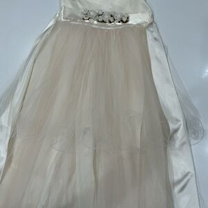 Elegant Ivory Kids Formal Dress with Floral Accents
